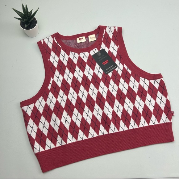 NWT Levi’s Ilia sweater vest - Picture 3 of 13